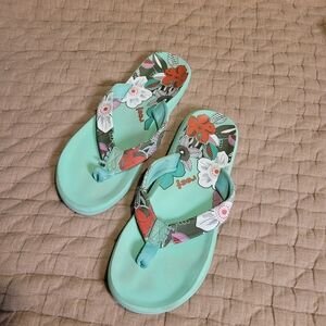 Reef Green Sandals with Floral Thong Design